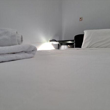 Four Seasons Apartment 아르테미다 외부 사진